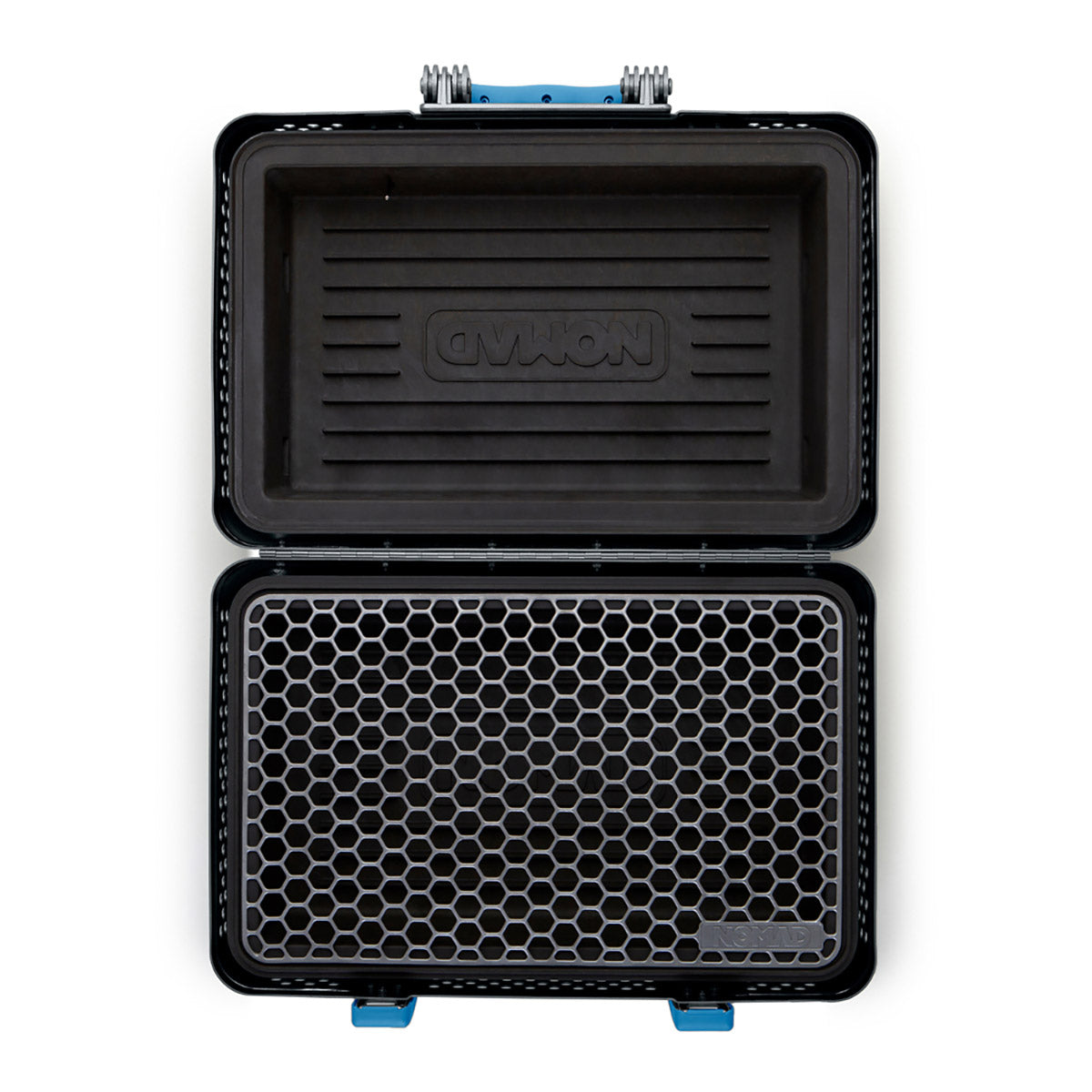 NOMAD Grill & Smoker