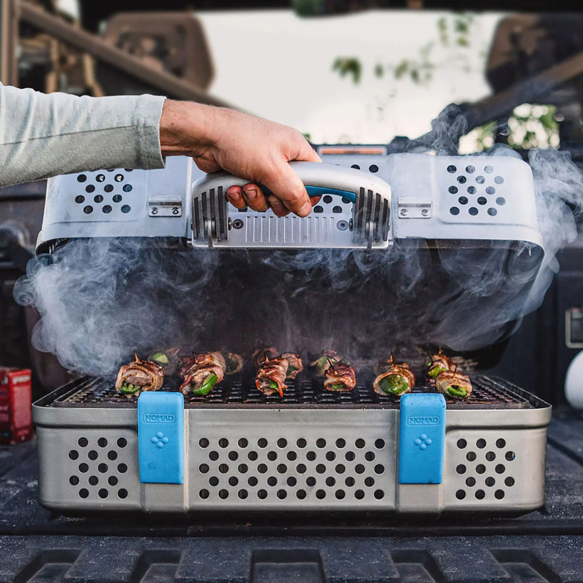 アウトドア　バーベキュー NOMAD Grill & Smoker – LTJ Shop
